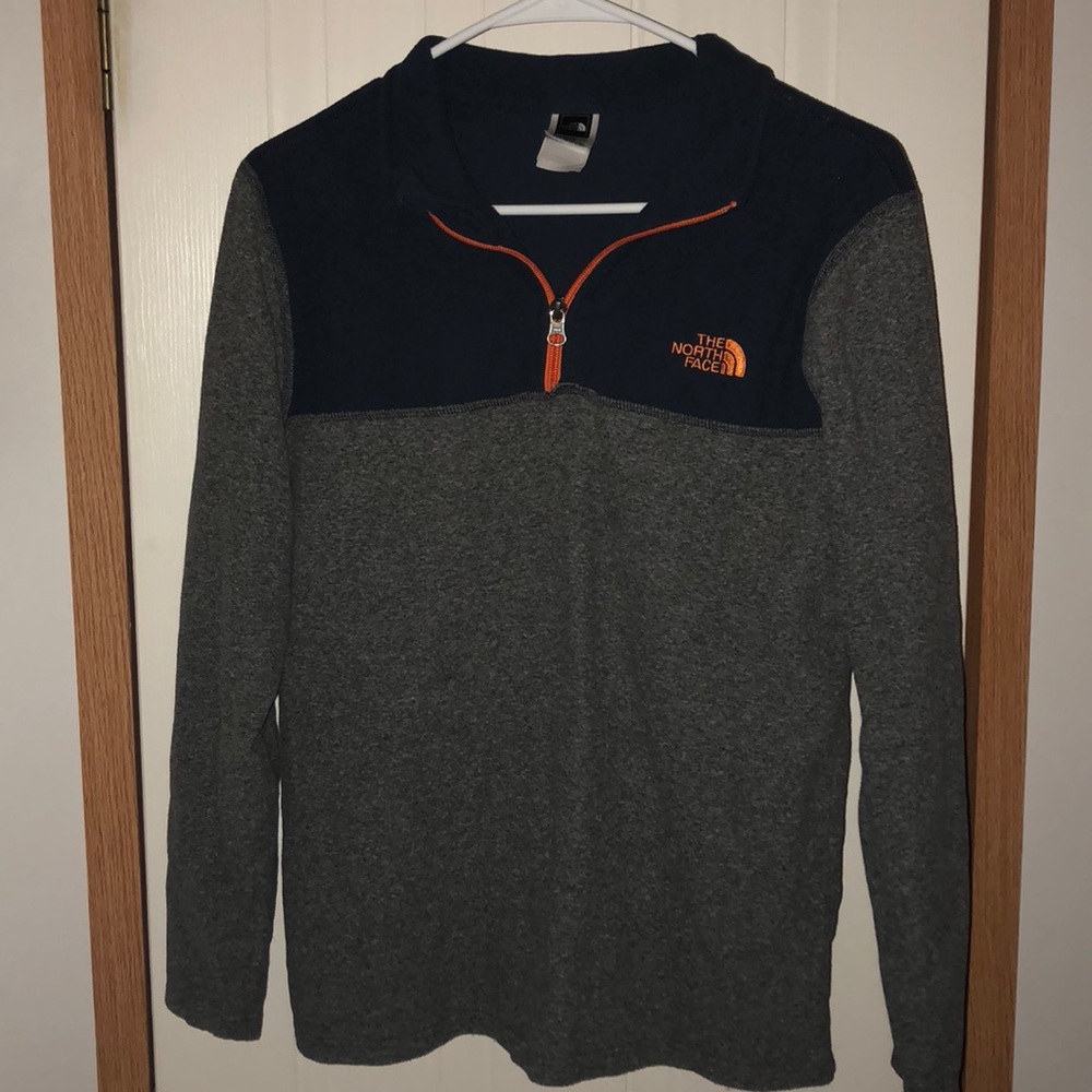 North face pullover